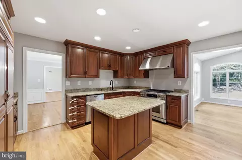 Kitchen - 14303 Northwyn Dr, Silver Spring, MD 20904 photo 2 of 2