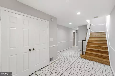 Entry Way - 14303 Northwyn Dr, Silver Spring, MD 20904 photo 1 of 2