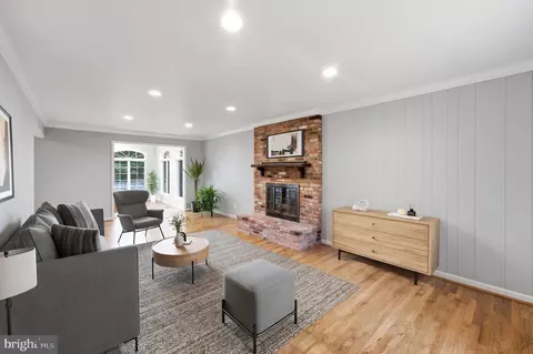 Living - 14303 Northwyn Dr, Silver Spring, MD 20904 photo 6 of 14