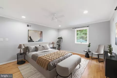 Bedroom - 14303 Northwyn Dr, Silver Spring, MD 20904 photo 4 of 10