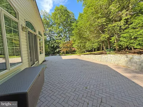 14303 Northwyn Dr, Silver Spring, MD 20904 photo 3