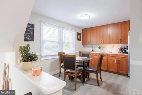 Dining - 17673 Kohlhoss Rd, Poolesville, MD 20837 photo 1 of 2