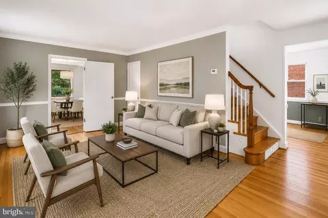 Living - 9906 Sidney Rd, Silver Spring, MD 20901 photo 1 of 6