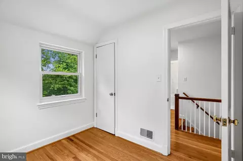 Bedroom - 9906 Sidney Rd, Silver Spring, MD 20901 photo 5 of 5