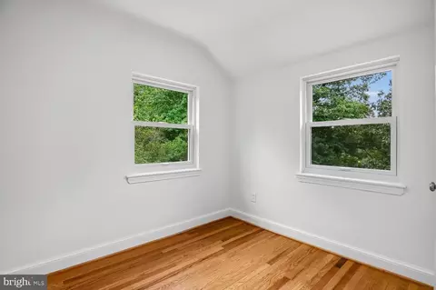 Bedroom - 9906 Sidney Rd, Silver Spring, MD 20901 photo 4 of 5