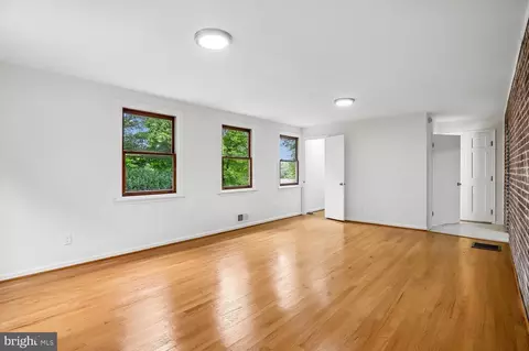 Living - 9906 Sidney Rd, Silver Spring, MD 20901 photo 5 of 6