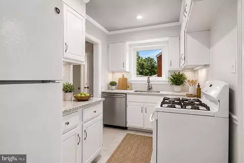 Kitchen - 9906 Sidney Rd, Silver Spring, MD 20901 photo 1 of 2