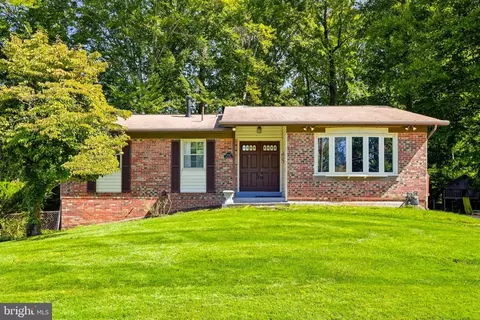 4401 Bestor Dr, Rockville, MD 20853