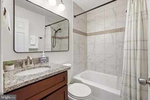 Bath - 10419 Grandin Rd, Silver Spring, MD 20902 photo 2 of 4