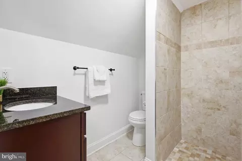Bath - 10419 Grandin Rd, Silver Spring, MD 20902 photo 3 of 4