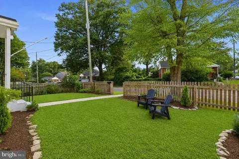 Exterior - 10419 Grandin Rd, Silver Spring, MD 20902 photo 6 of 9