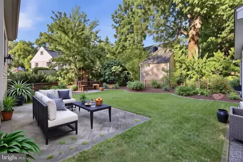 Exterior - 10419 Grandin Rd, Silver Spring, MD 20902 photo 5 of 9