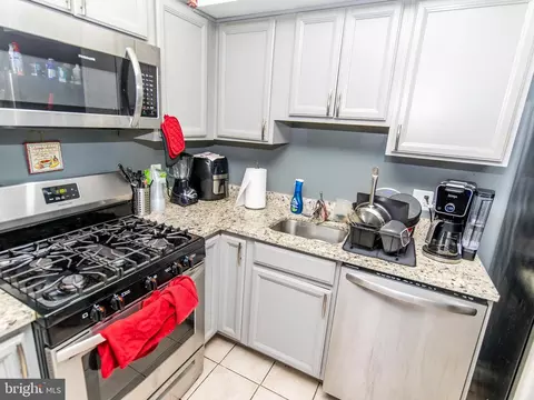 Kitchen - 3934 Bel Pre Rd #3934-2, Silver Spring, MD 20906 photo 2 of 3