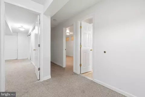 Entry Way - 18007 Silver Leaf Dr, Gaithersburg, MD 20877 photo 5 of 5