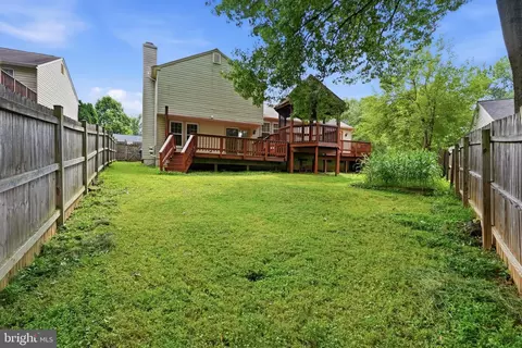Exterior - 18007 Silver Leaf Dr, Gaithersburg, MD 20877 photo 18 of 20