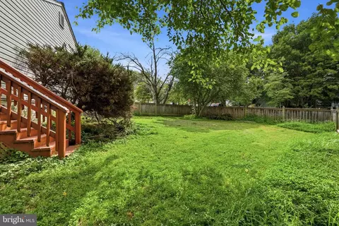 Exterior - 18007 Silver Leaf Dr, Gaithersburg, MD 20877 photo 13 of 20