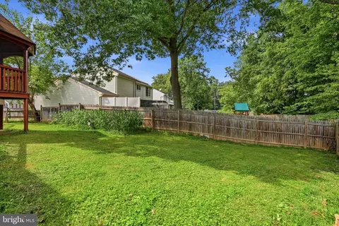 Exterior - 18007 Silver Leaf Dr, Gaithersburg, MD 20877 photo 17 of 20