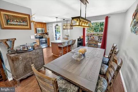 Dining - 19205 Walters Ave, Poolesville, MD 20837 photo 2 of 2