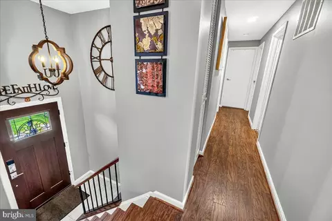 Entry Way - 19205 Walters Ave, Poolesville, MD 20837 photo 1 of 7