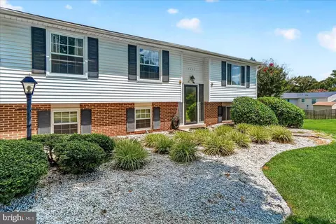 Exterior - 19205 Walters Ave, Poolesville, MD 20837 photo 5 of 25