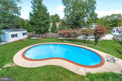Exterior - 19205 Walters Ave, Poolesville, MD 20837 photo 3 of 25