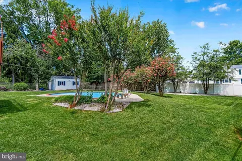 Exterior - 19205 Walters Ave, Poolesville, MD 20837 photo 14 of 25