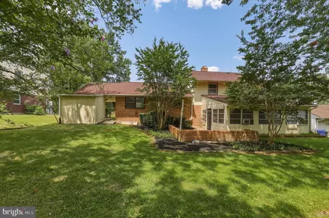 Exterior - 3421 Canberra St, Silver Spring, MD 20904 photo 8 of 9