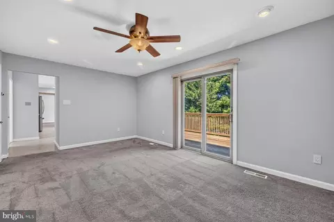 Living - 17624 Macduff Ave, Olney, MD 20832 photo 6 of 6