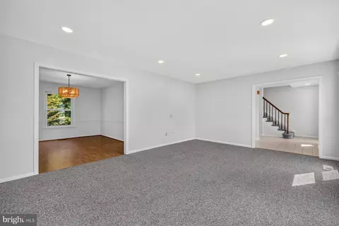 Living - 17624 Macduff Ave, Olney, MD 20832 photo 3 of 6