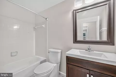 Bath - 17624 Macduff Ave, Olney, MD 20832 photo 2 of 3