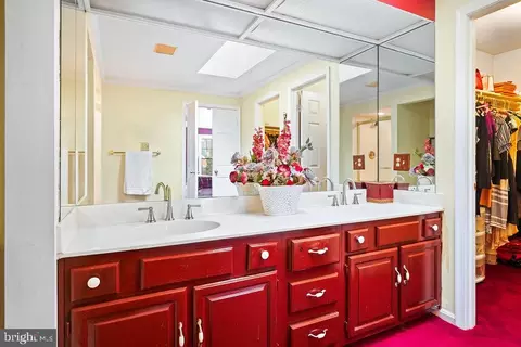 Bath - 13940 Alderton Rd, Silver Spring, MD 20906 photo 4 of 7
