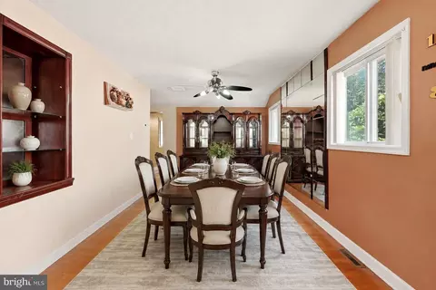 Dining - 12912 Georgia Ave, Silver Spring, MD 20906 photo 1 of 2