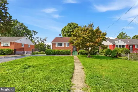 Exterior - 12912 Georgia Ave, Silver Spring, MD 20906 photo 1 of 3