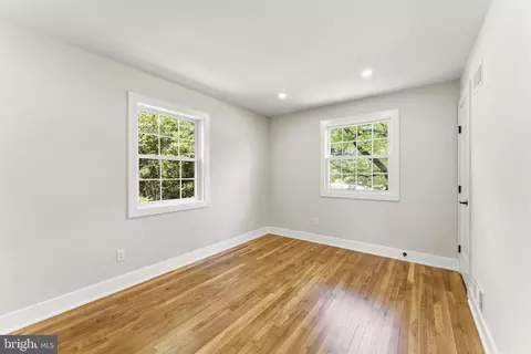 Bedroom - 2610 Silverdale Dr, Silver Spring, MD 20906 photo 1 of 10