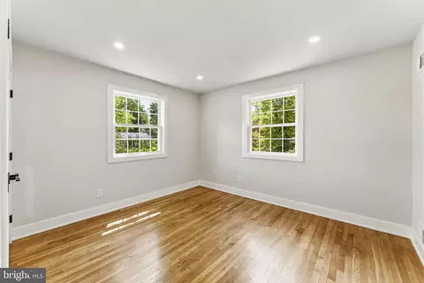 Bedroom - 2610 Silverdale Dr, Silver Spring, MD 20906 photo 8 of 10