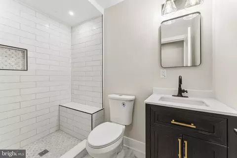 Bath - 2610 Silverdale Dr, Silver Spring, MD 20906 photo 6 of 6