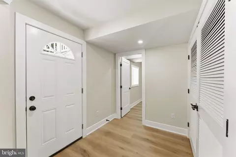Entry Way - 2610 Silverdale Dr, Silver Spring, MD 20906 photo 12 of 13