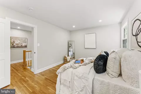 Bedroom - 2610 Silverdale Dr, Silver Spring, MD 20906 photo 5 of 10