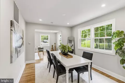 Dining - 2610 Silverdale Dr, Silver Spring, MD 20906 photo 3 of 3