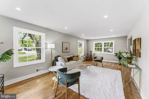 Living - 2610 Silverdale Dr, Silver Spring, MD 20906 photo 3 of 5
