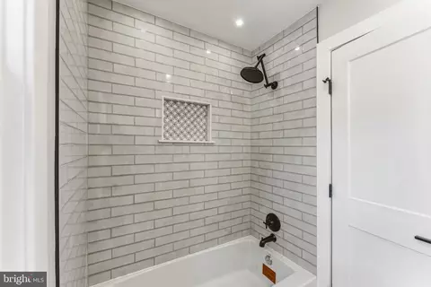 Bath - 2610 Silverdale Dr, Silver Spring, MD 20906 photo 4 of 6