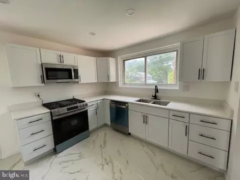 1704 Highland Dr, Silver Spring, MD 20910 photo 7