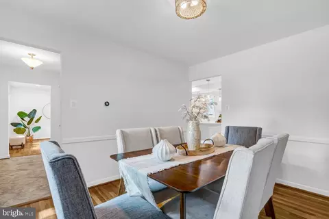 Dining - 4 Burket Ct, Silver Spring, MD 20910 photo 4 of 6