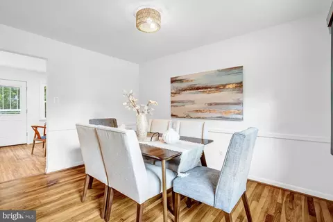Dining - 4 Burket Ct, Silver Spring, MD 20910 photo 2 of 6