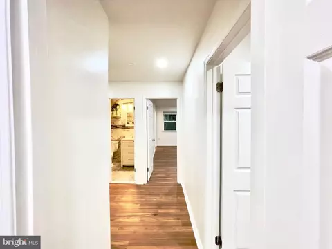 Entry Way - 1402 Mullins St, Silver Spring, MD 20904 photo 5 of 8