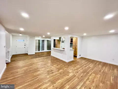 Living - 1402 Mullins St, Silver Spring, MD 20904 photo 2 of 13