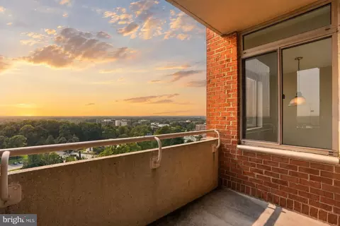 5809 Nicholson Ln #1505, Rockville, MD 20852