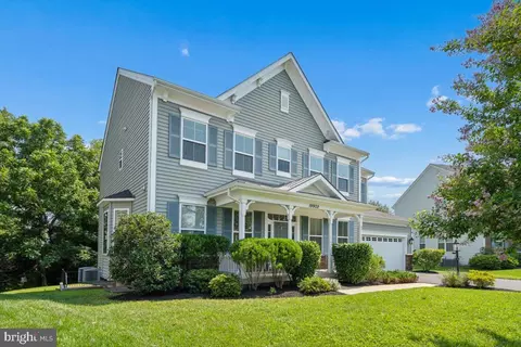 Exterior - 19902 Stearns Ct, Poolesville, MD 20837 photo 15 of 25