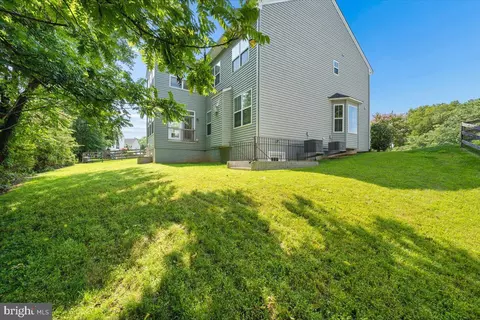 Exterior - 19902 Stearns Ct, Poolesville, MD 20837 photo 13 of 25
