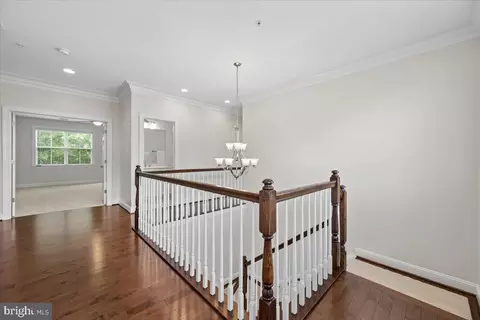 Entry Way - 19902 Stearns Ct, Poolesville, MD 20837 photo 12 of 20